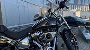 Harley-Davidson Breakout Base
