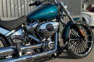 Harley-Davidson Breakout Base