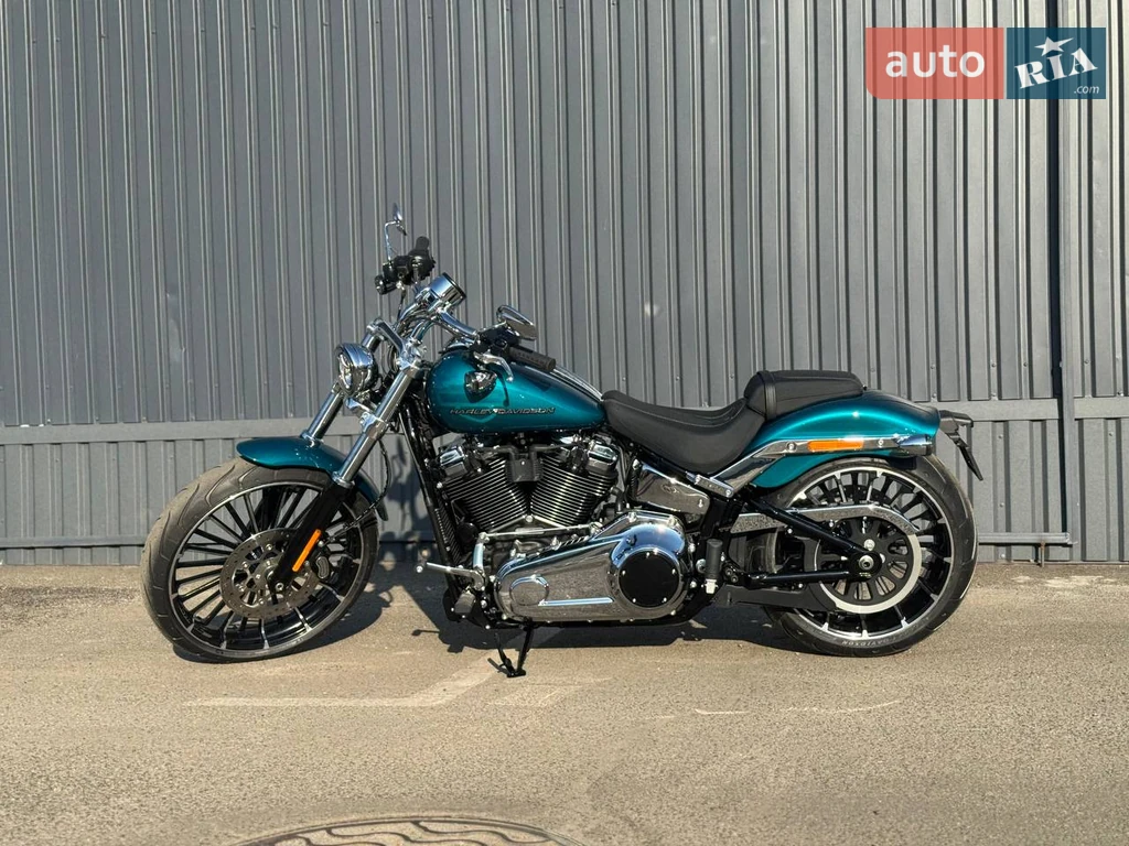 Harley-Davidson Breakout Base