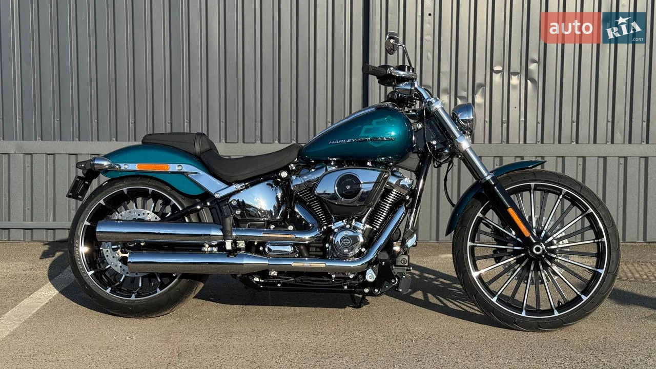 Harley-Davidson Breakout Base