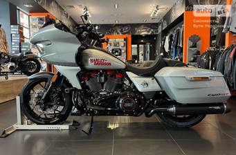 Harley-Davidson CVO Road Glide ST 2025 Base 1977 (125 к.с.)
