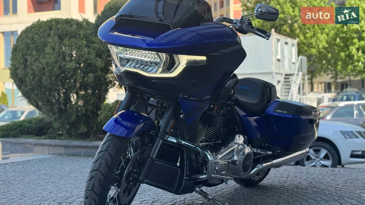 Harley-Davidson CVO Road Glide Base