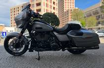 Harley-Davidson CVO Street Glide Base