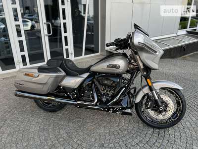 Harley-Davidson CVO Street Glide 2023 Base