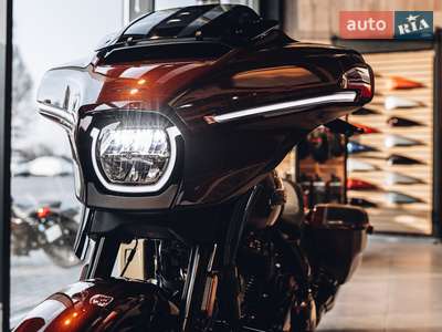 Harley-Davidson CVO Street Glide Base 1900 2024