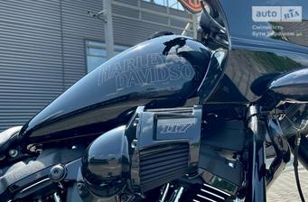 Harley-Davidson Low Rider	 2022 Base