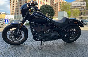 Harley-Davidson Low Rider	 2024 Base