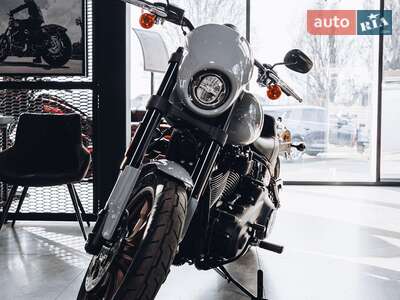 Harley-Davidson Low Rider	 2024 Base