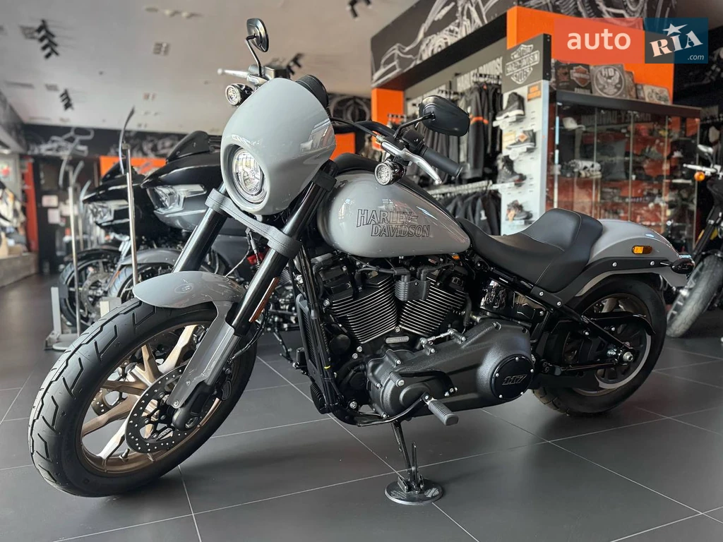 Harley-Davidson Low Rider	 Base