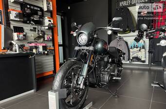 Harley-Davidson Low Rider	 2025 Base