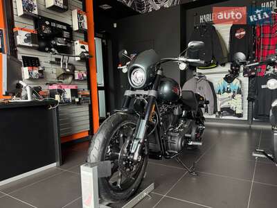 Harley-Davidson Low Rider	 2025 Base