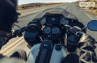 Harley-Davidson Road Glide 2023 Base