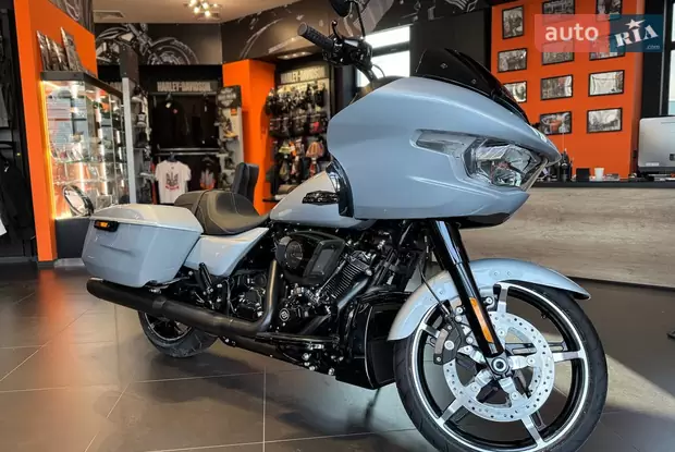 Harley-Davidson Road Glide Base