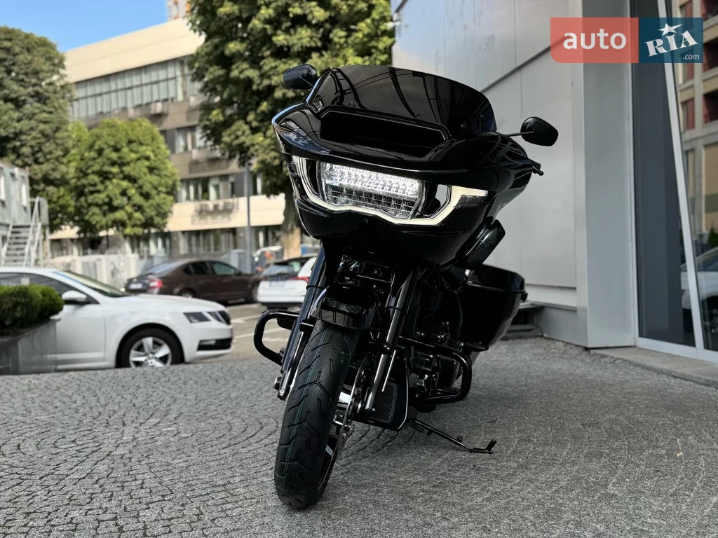 Harley-Davidson Road Glide Base