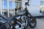 Harley-Davidson Street Bob Base