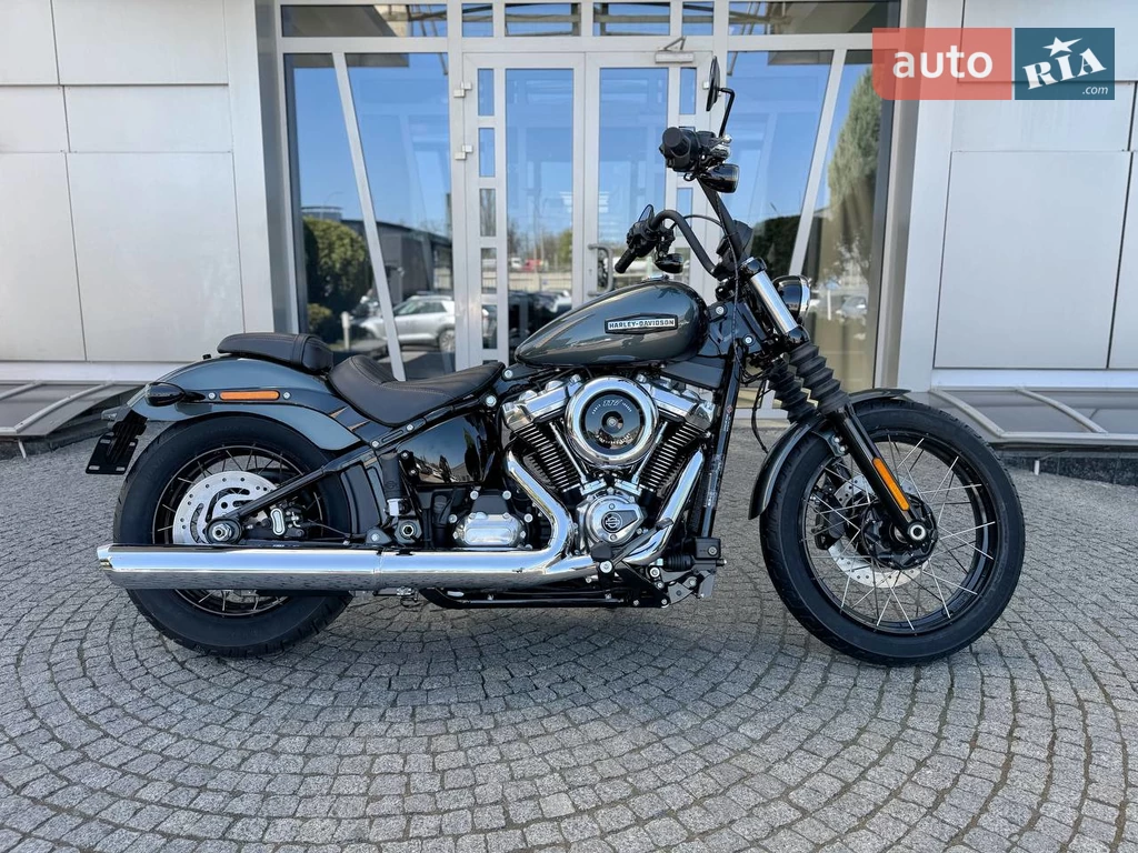 Harley-Davidson Street Bob Base