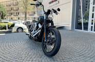Harley-Davidson Street Bob Base