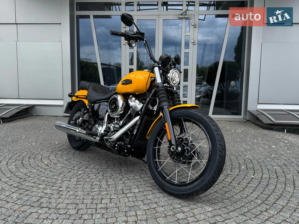 Harley-Davidson Street Bob Base