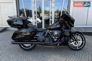 Harley-Davidson Street Glide Ultra Base