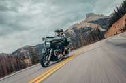 Harley-Davidson Street Glide Limited Base