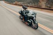 Harley-Davidson Street Glide Limited Base