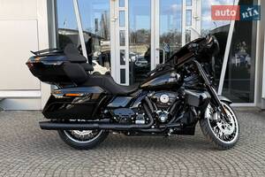 Harley-Davidson Street Glide Limited Base