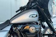 Harley-Davidson Street Glide Base
