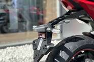 Honda CBR 650R Base