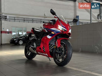 Honda CBR 650R Base MT (95 к.с.) 2026