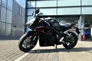 Honda CBR 650R Base