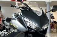 Honda CBR 650R Base