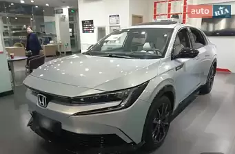 Honda e:NP2