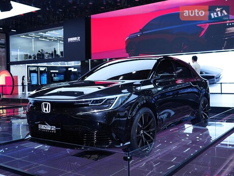 Honda e:NP2 2025