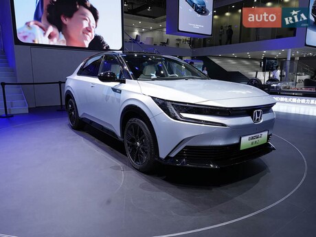 Honda e:NP2 2025