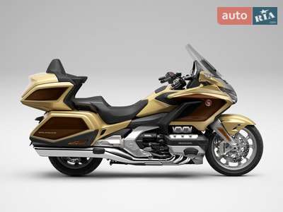 Honda GL 1800 Gold Wing Base Tour MT (118 к.с.) 2025