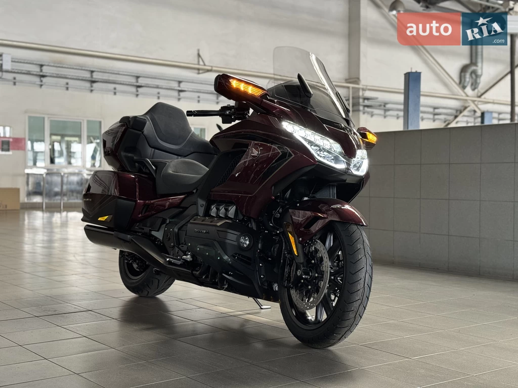 Honda GL 1800 Gold Wing Honda GL 1800 Gold Wing Base