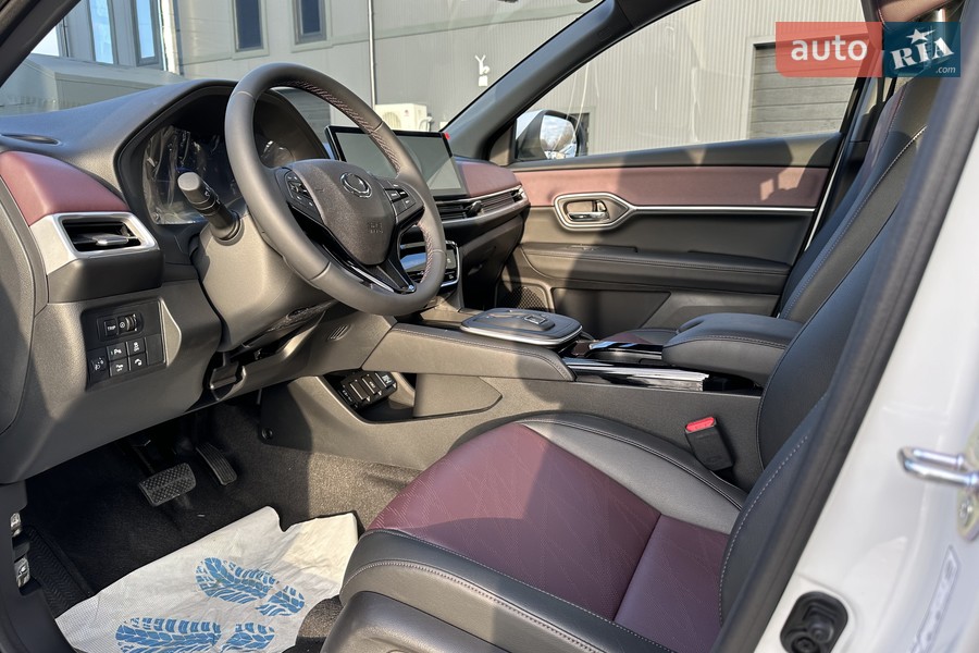 Honda M-NV - фото 12