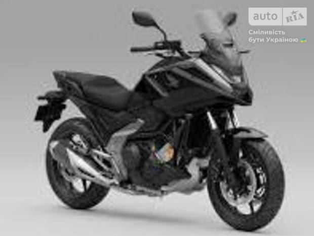 Honda NC 750X 2025
