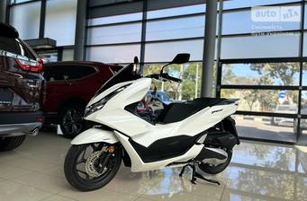 Honda PCX 125 12 к.с. 2024