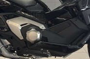 Honda X-ADV 750 Base
