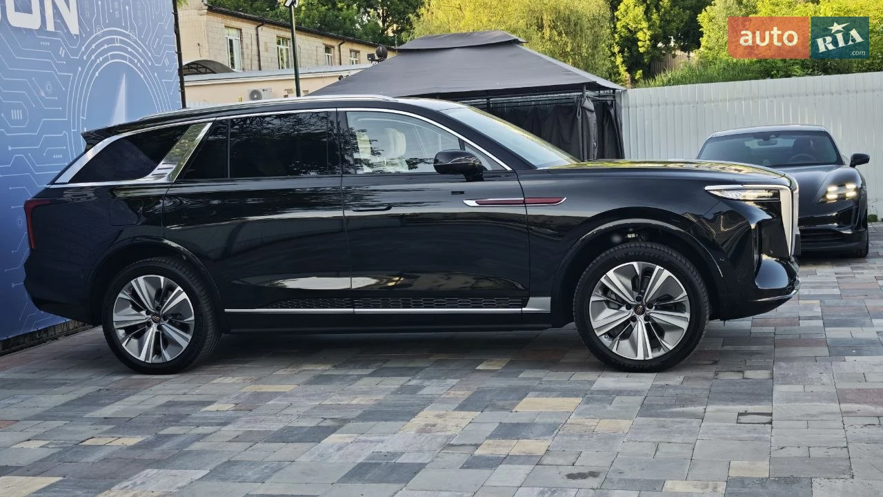 Hongqi-10