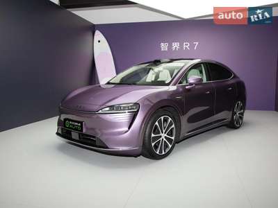 Huawei Luxeed R7 2025 Ultra