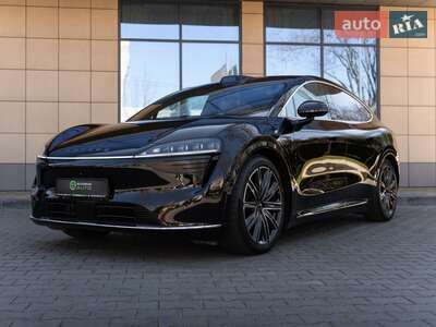 Huawei Luxeed R7 2025 Ultra