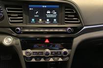 Hyundai Elantra Premium