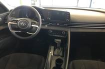 Hyundai Elantra Style