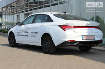 Hyundai Elantra 2021 Style