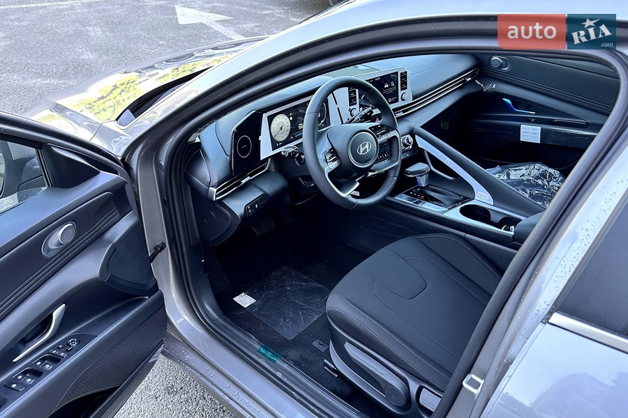 Hyundai Elantra - фото 9