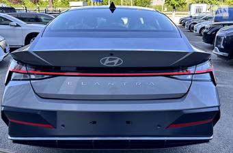 Hyundai Elantra 2024 Style