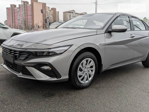 Hyundai Elantra 2024