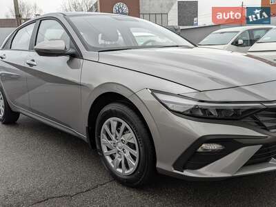Новий Hyundai Elantra 2025 - фото 2